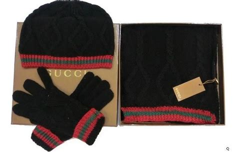 gucci hat cashmere with lion and glove set|Gucci hats and gloves.